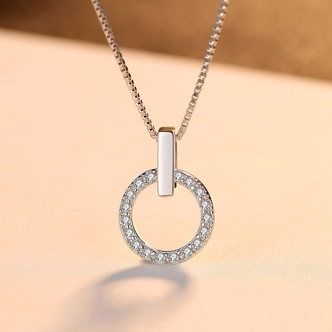 Minimalist round pendant necklace