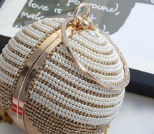 Load image into Gallery viewer, Diamond Tassel Pearl Beaded Clutch Bags Women Handbag Luxury Full Pearl Wedding Party Bags
